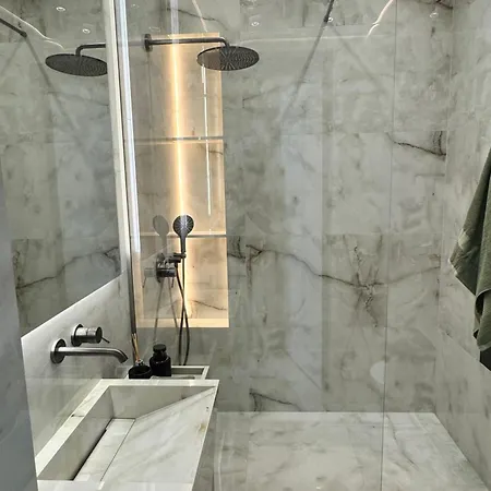 Luxe Апартаменти Ужгород